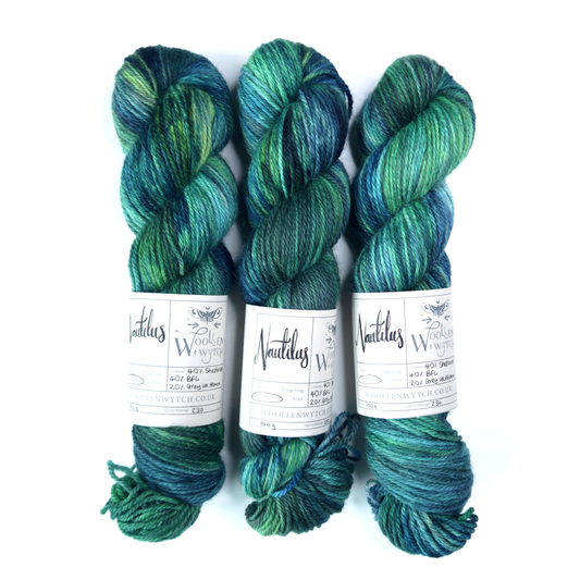 Nautilus blue green hand dyed yarn shetland bfl woollen wytch