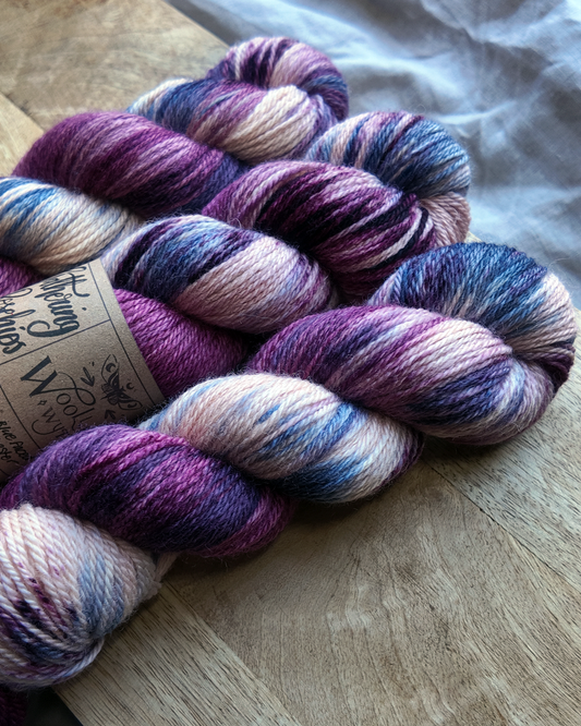 Gathering Rosehips - BFL | DK