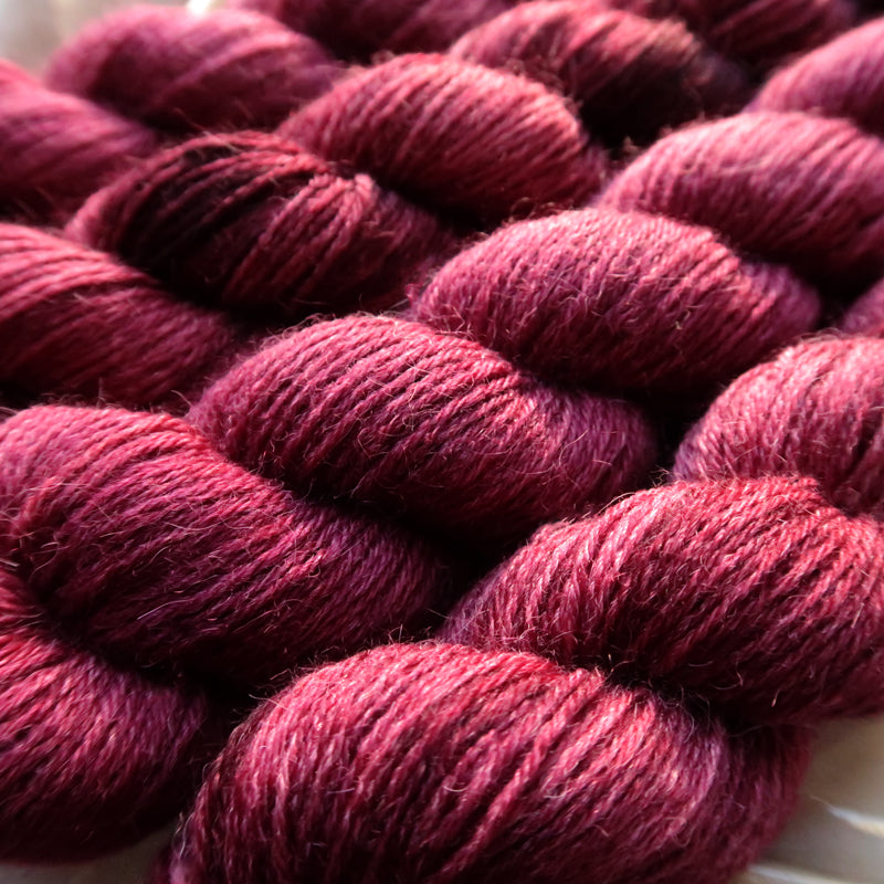 Veil of Amaranthine - BFL/ Alpaca/ Bio-Nylon | Sock