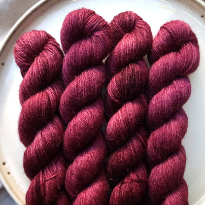 Veil of Amaranthine - BFL/ Alpaca/ Bio-Nylon | Sock