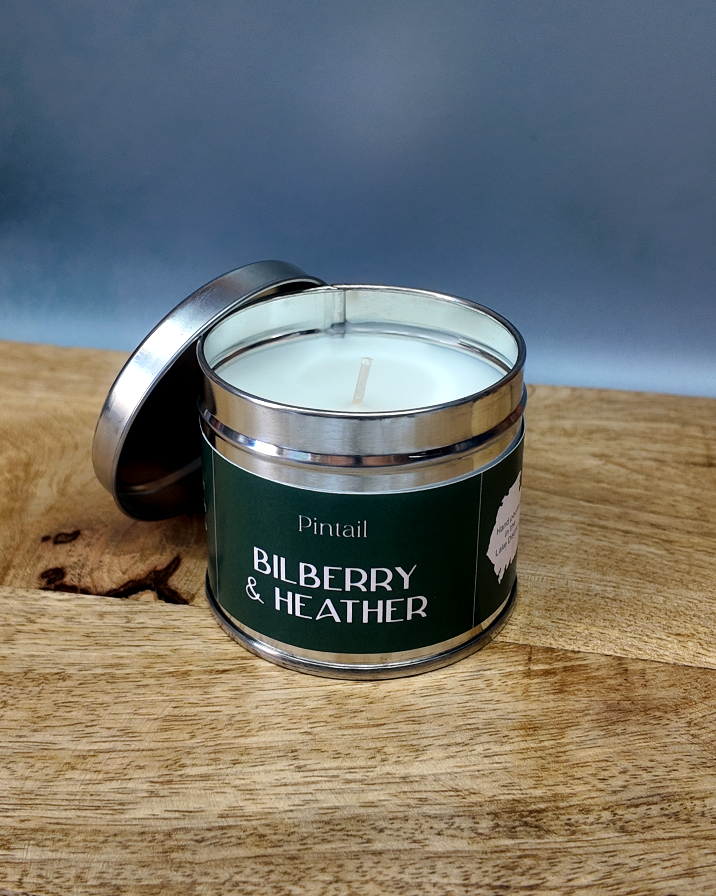 Bilberry & Heather Pintail candle
