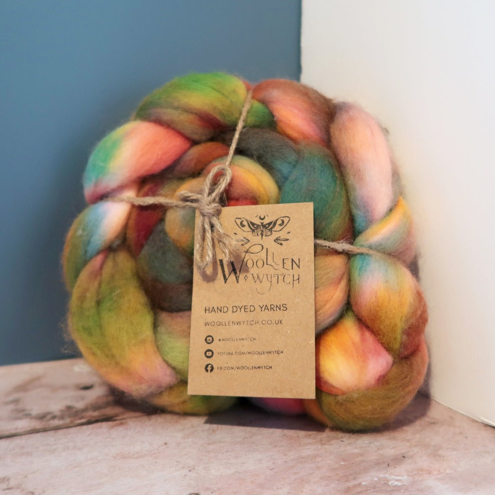 When the Rooster Calls - Hand dyed Roving